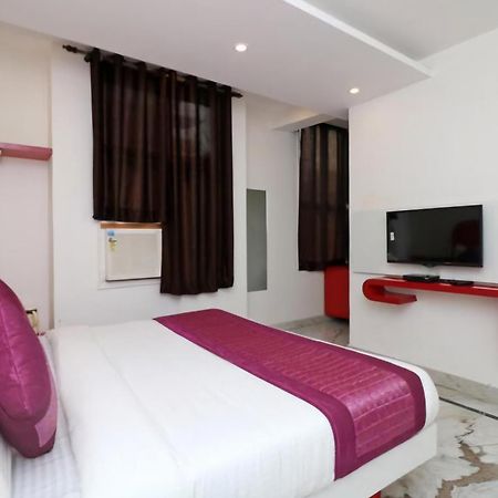 Hotel Leo Continental 新德里 外观 照片
