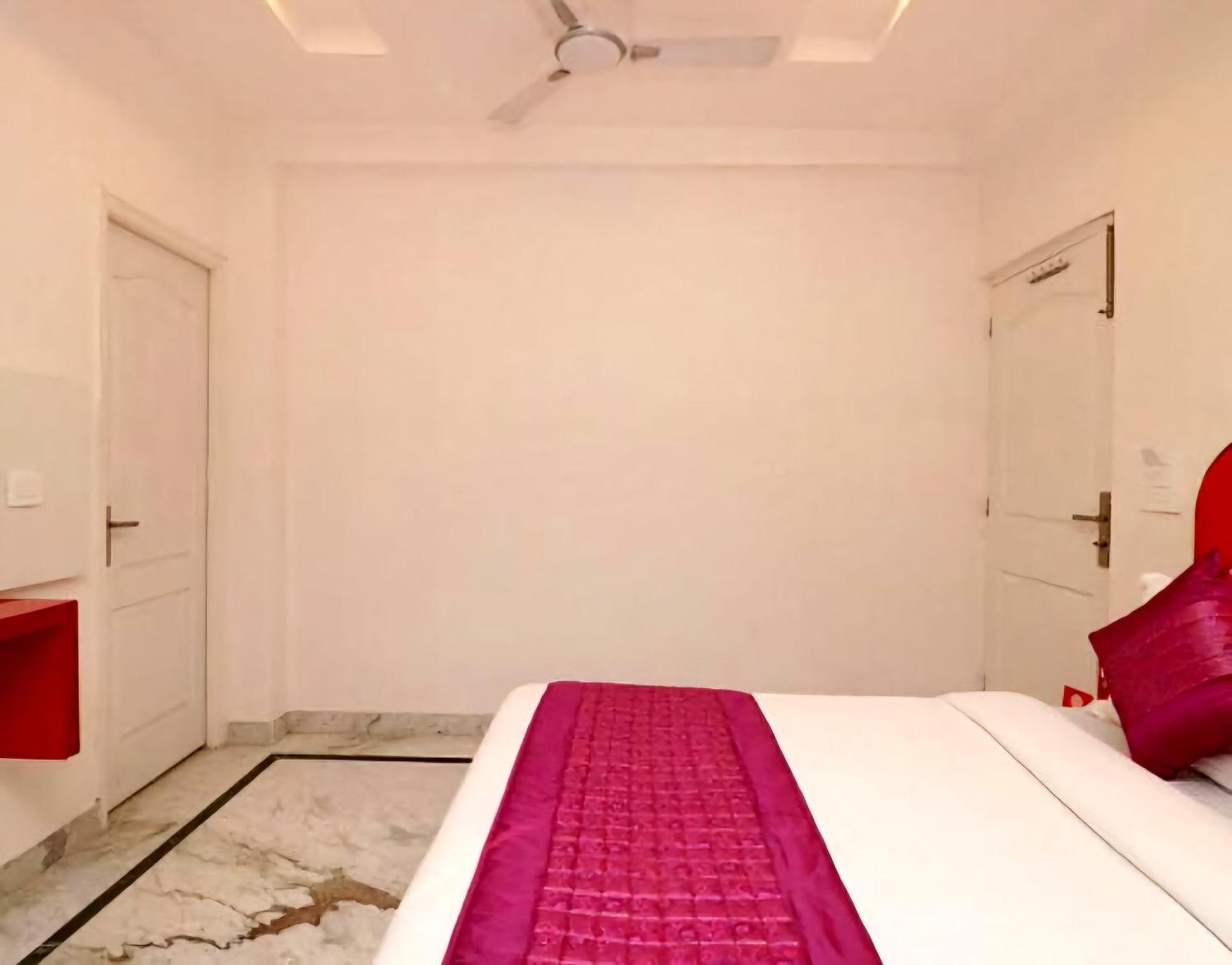 Hotel Leo Continental 新德里 外观 照片