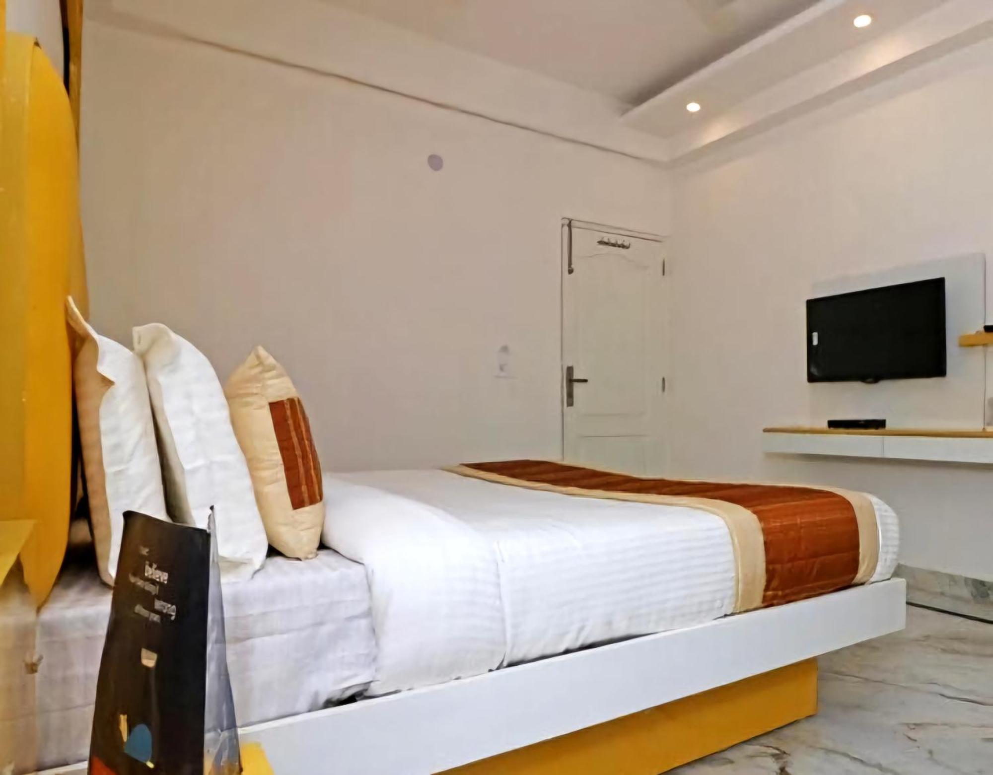 Hotel Leo Continental 新德里 外观 照片